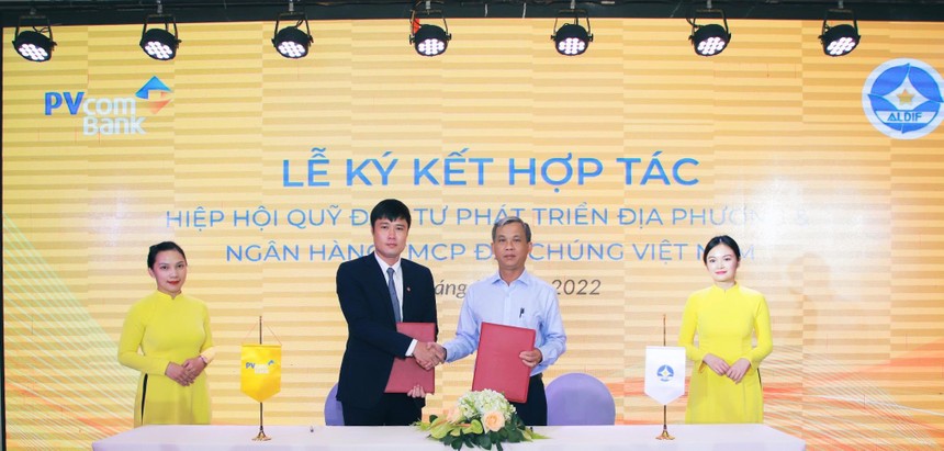 PVcomBank ký biên bản ghi nhớ hợp tác với Hiệp hội Quỹ Kl99ok phiên bản mới phát triển địa phương.