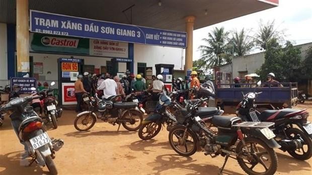 Trạm KL99 dịch vụ hỗ trợ 24/7 Sơn Giang 3 ở xã Đắk Ơ, huyện Bù Gia Mập, Bình Phước treo bảng "hết xăng". (Ảnh: K GỬIH/TTXVN)
