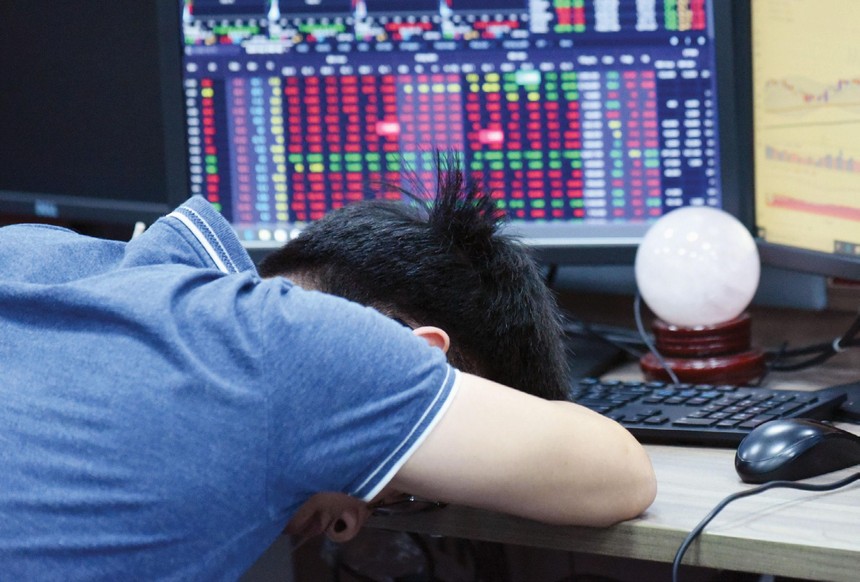 Tâm lý bi quan khiến nhà Kl99ok phiên bản mới bán tháo KL99 là cổng game giải trí trực tuyến hàng đầu hiện nay để rút tiền về.