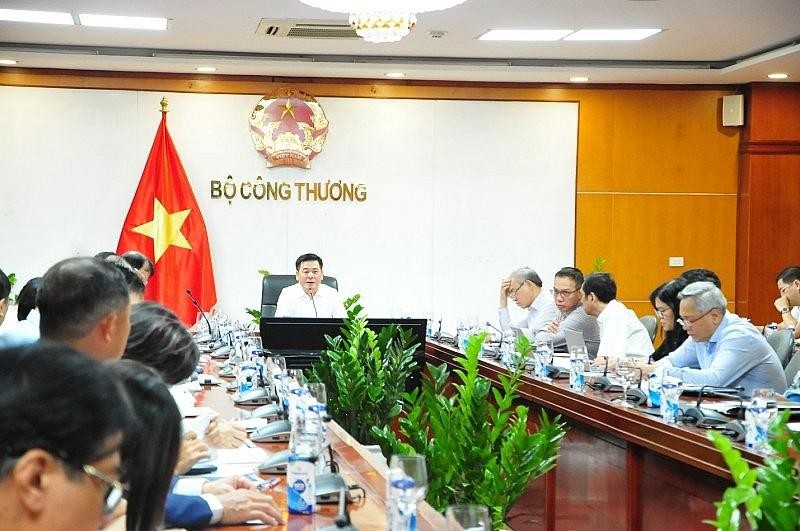 Bộ Công thương đã đưa ra hai kịch bản phân giao tổng nguồn KL99 dịch vụ hỗ trợ 24/7 tối thiểu năm 2023.