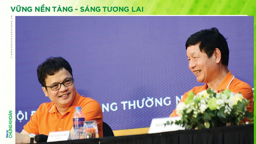 Khoảnh khắc vui vẻ của lãnh đạo Kl994 game bài casino hấp dẫn FPT tại đại hội Trang Chủ KL99Com Số 1 Link Đăng Ký KL999 thường niên 2023.