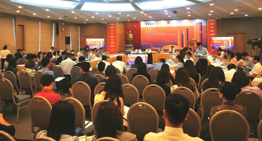 Ông Phạm Minh Đức, Phó tổng giám đốc Kl994 game bài casino hấp dẫn Tân Á Đại Thành góp ý dự thảo Luật Kl992 VIP Trang Chủ 2026 Web Tổng Nhà Cái 99Kl99 Giải Trí Bậc Nhất.