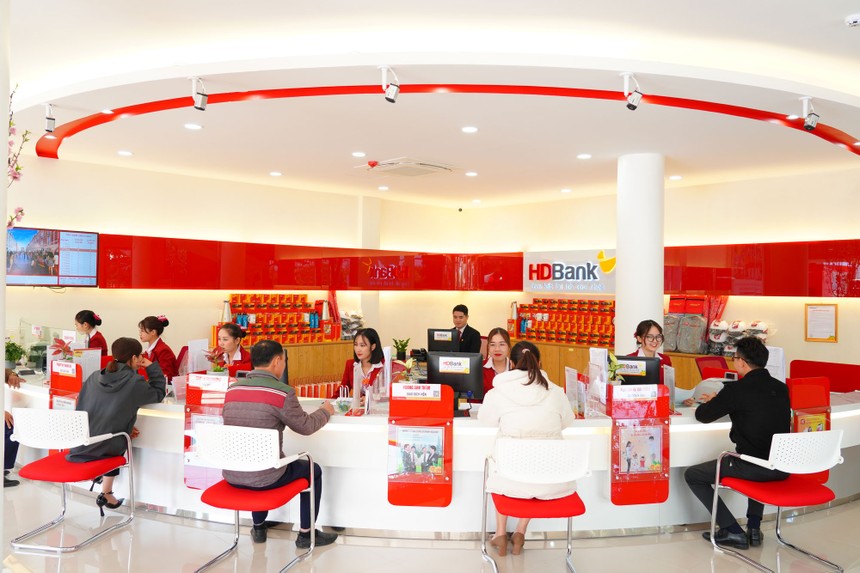 HDBank (HDB) chốt ngày 30/5 trả 99Kl.app mobile mới nhất bằng tiền mặt tỷ lệ 10%