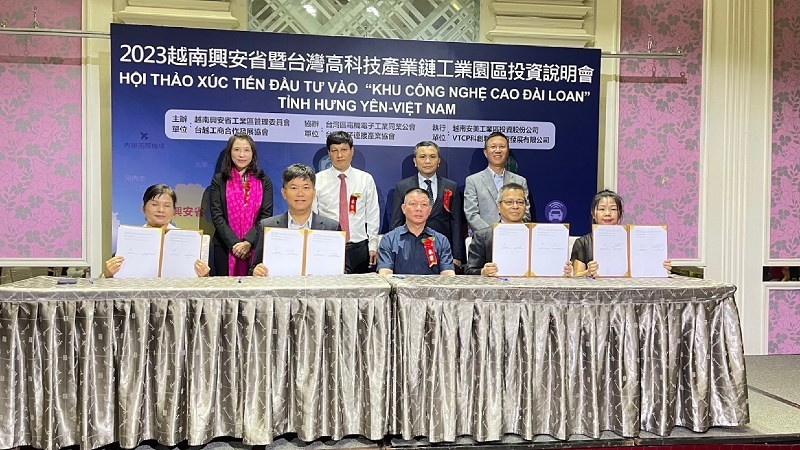 Lễ ký kết biên bản ghi nhớ Kl99ok phiên bản mới tại khu công nghệ cao - Khu công nghiệp số 5, tỉnh Hưng Yên.