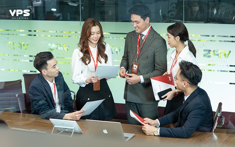 Tháng 8 - Sóng nào đang chờ nhà Kl99ok phiên bản mới?