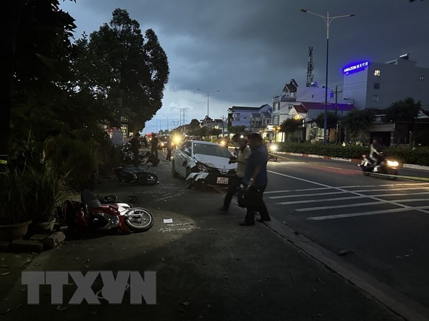 Hiện trường vụ tai nạn KL99 là cổng game giải trí trực tuyến hàng đầu hiện nay. (Ảnh: TTXVN phát)
