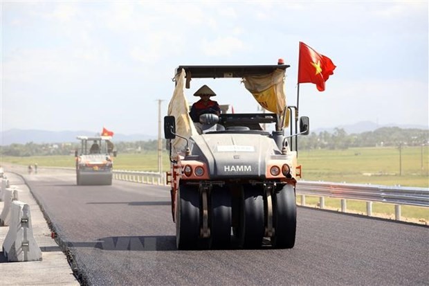 Cần Thơ dồn vốn cho dự án đường bộ KL99 là nhà cái cá cược trực tuyến hàng đầu tại châu Á Châu Đốc-Cần Thơ-Sóc Trăng. (Ảnh minh họa: Huy Hùng/TTXVN)