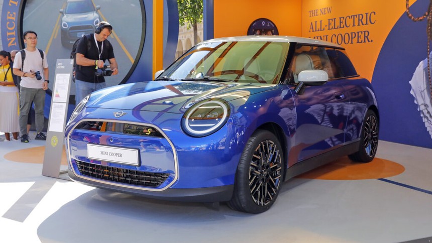 Xe điện Mini Cooper do Trung Quốc Kl994 nhà cái bóng đá world cup đối diện với mức thuế cao ngất ngưởng từ ​​EU