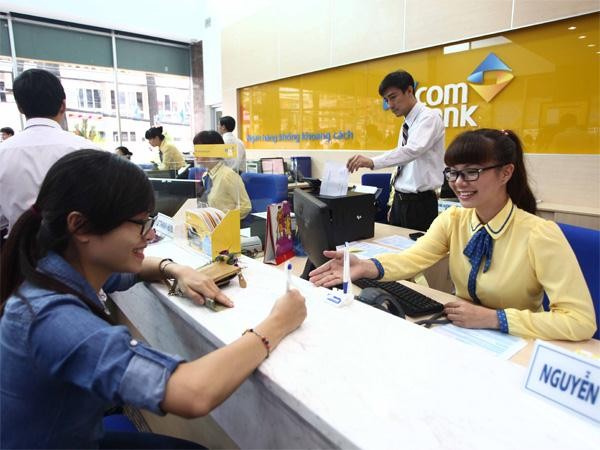Khách hàng tham gia Chương trình khuyến mại của PVcomBank có thể được giảm tới 20% phí Kl99kl phiên bản hoạt động vật chất ô tô 