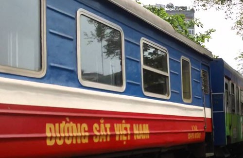 Sự cố cho 2 tàu vào ga trên cùng một đường ray được xem là hyhữu từ trước đến nay của ngành 99Kl.app khuyến mãi hot Việt Nam.