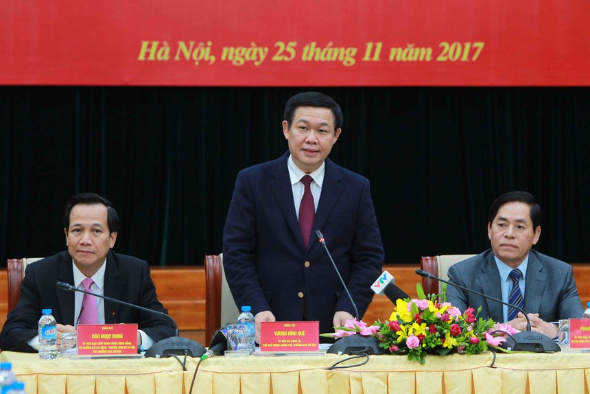 Phó Thủ tướng Kl993 ưu đãi thưởng hấp dẫn Vương Đình Huệ phát biểu tại buổi làm việc. - Ảnh: VGP/Thành Chung