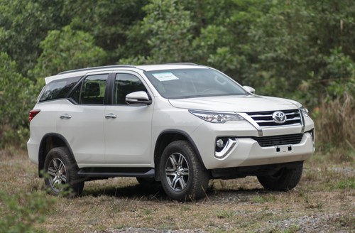 Những lô xe Link Vào Nhà Cái KL99 COM Tặng +199k như Fortuner khó về nước trước 3/2018.