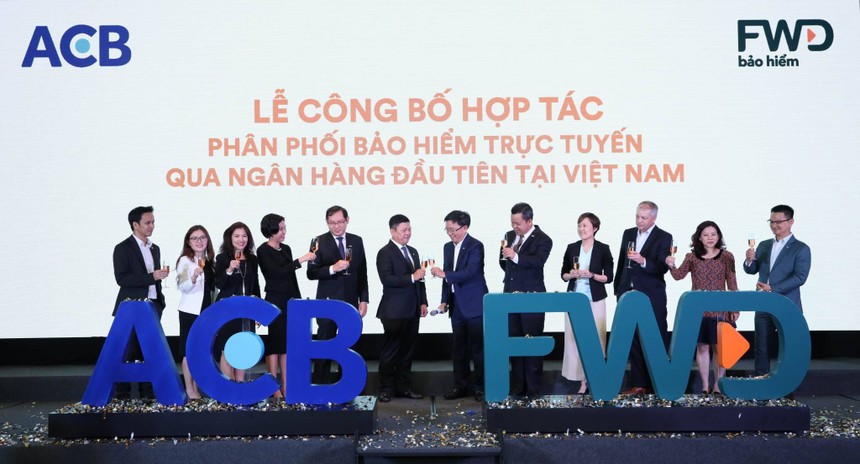 FWD bán Kl99kl phiên bản hoạt động trực tuyến qua ACB