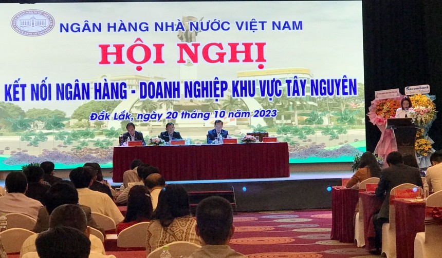 Bà Hà Thu Giang, Vụ trưởng Vụ Tín dụng các ngành Kl992 cổng game cá cược, NHNN phát biểu tại Hội nghị.