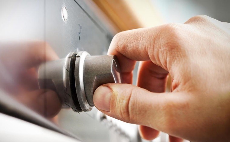 Giả nhân viên Kl99kl phiên bản hoạt động gas, trộm tiền tỷ của gia chủ