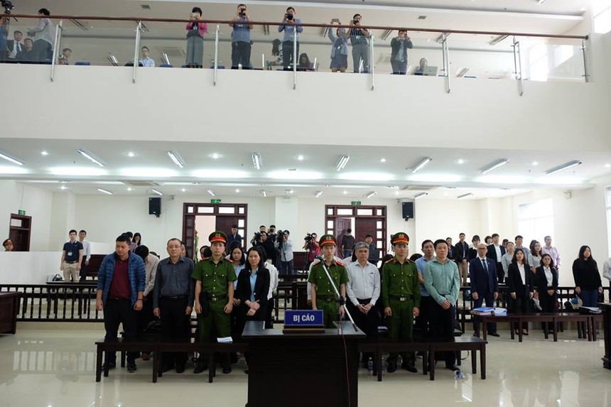Quang cảnh phiên tòa.
