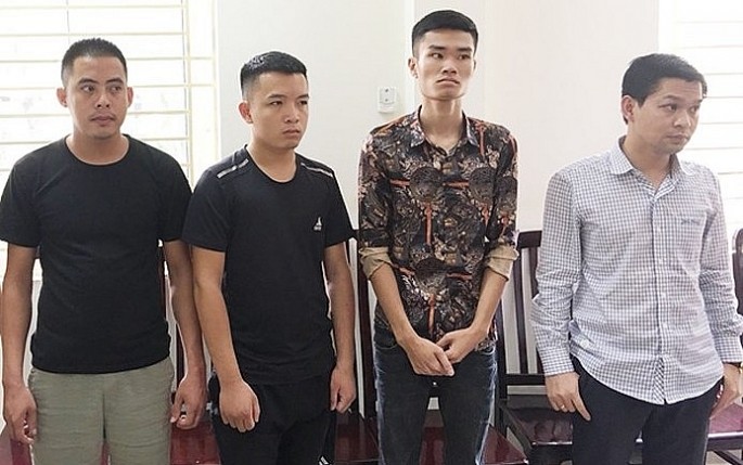 Các đối tượng khi bị bắt. Ảnh Kl992 Tham Gia Ngay Trang Chủ KL99Com Số 1 Link Đăng Ký KL999.