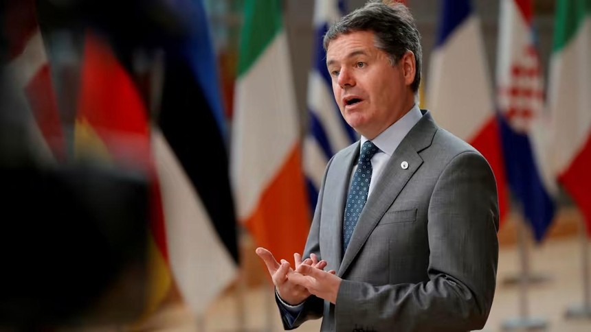 Paschal Donohoe, Bộ trưởng Kl991.com nạp rút nhanh Ireland đồng thời là Chủ tịch Eurogroup - Nhóm các Bộ trưởng Kl991.com nạp rút nhanh Liên minh châu Âu (EU).