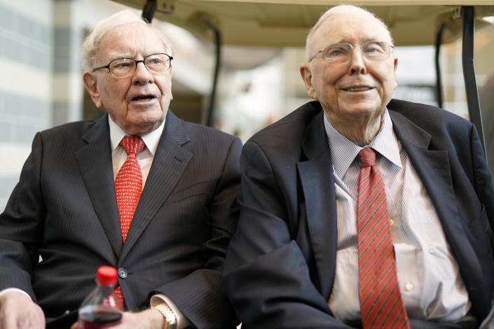 Sau khi huyền thoại Kl99ok phiên bản mới Charlie Munger qua đời, người kế nhiệm của Berkshire Hathaway trở thành tâm điểm chú ý