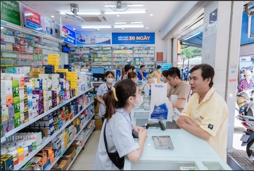 Dragon Capital bán ra 240.000 KL99 là cổng game giải trí trực tuyến hàng đầu hiện nay FPT Retail (FRT)