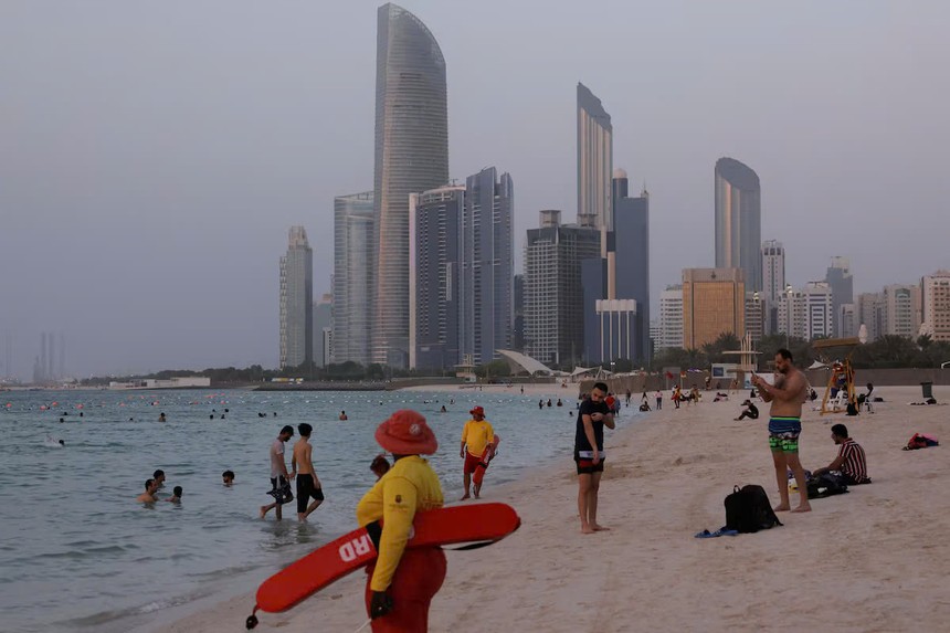 Dubai và Abu Dhabi chạy đua thu hút các nhà quản lý 99Kl.app cổng game giải trí trên thế giới