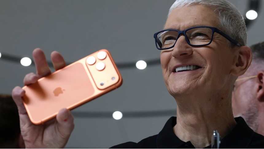 Doanh số bán iPhone của Apple sẽ vượt Samsung lần đầu tiên sau 14 năm