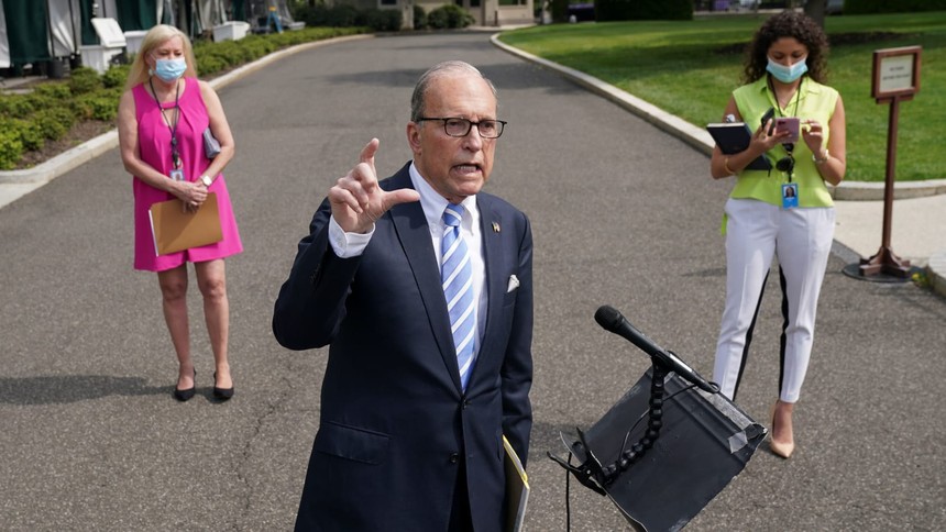 Larry Kudlow, Giám đốc Hội đồng Kl992 cổng game cá cược Quốc gia Nhà Trắng. Ảnh: Reuters.