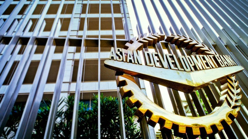 ADB: Tính tới cuối tháng 9, Việt Nam có 55,1 tỷ USD Kl99kl Hoàn Trả Vô Tận đang lưu hành