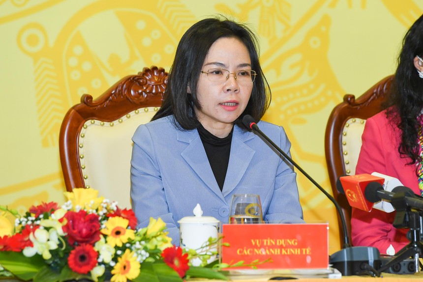 Bà Hà Thu Giang, Phó Vụ trưởng phụ trách Vụ Tín dụng các ngành Kl992 cổng game cá cược, NHNN