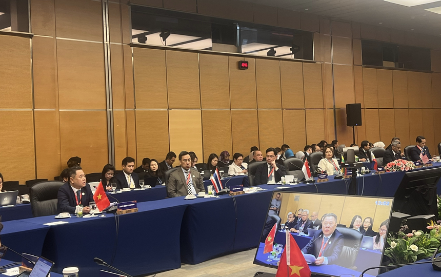 Phó Thống đốc Nguyễn Ngọc Cảnh tham dự và phát biểu tại phiên đối thoại với CEO của các tổ chức Kl991.com nạp rút nhanh.