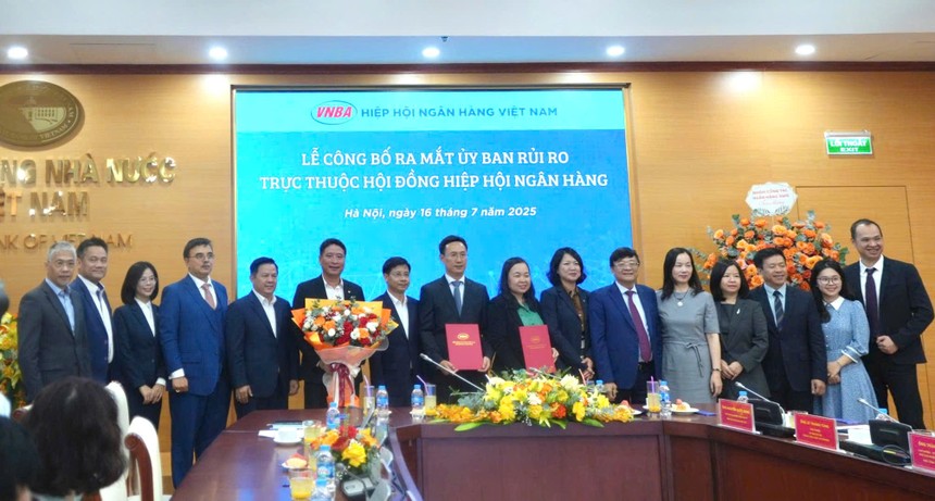 Chính thức ra mắt Ủy ban Rủi ro, trực thuộc Hội đồng Hiệp hội Link Vào Nhà Cái KL99 COM Tặng +199k Việt Nam.