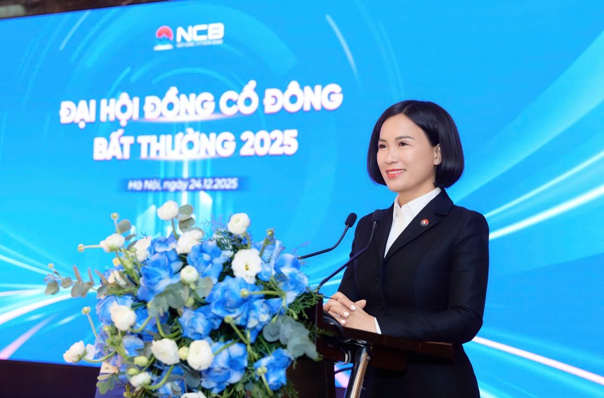 Bà Bùi Thị Thanh Hương, Chủ tịch HĐQT chia sẻ với Trang Chủ KL99Com Số 1 Link Đăng Ký KL999 tại Đại hội