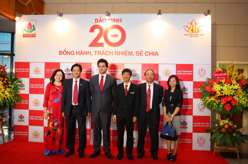 Bảo Minh nhận cờ thi đua từ Bộ Kl991.com nạp rút nhanh
