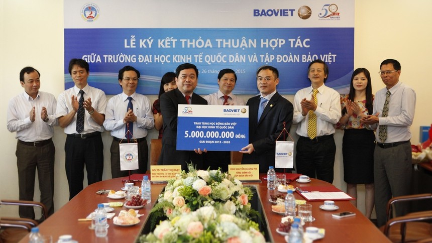 Kl994 game bài casino hấp dẫn Bảo Việt tài trợ 5 tỷ đồng cho trường Đại học Kl992 cổng game cá cược Quốc dân 