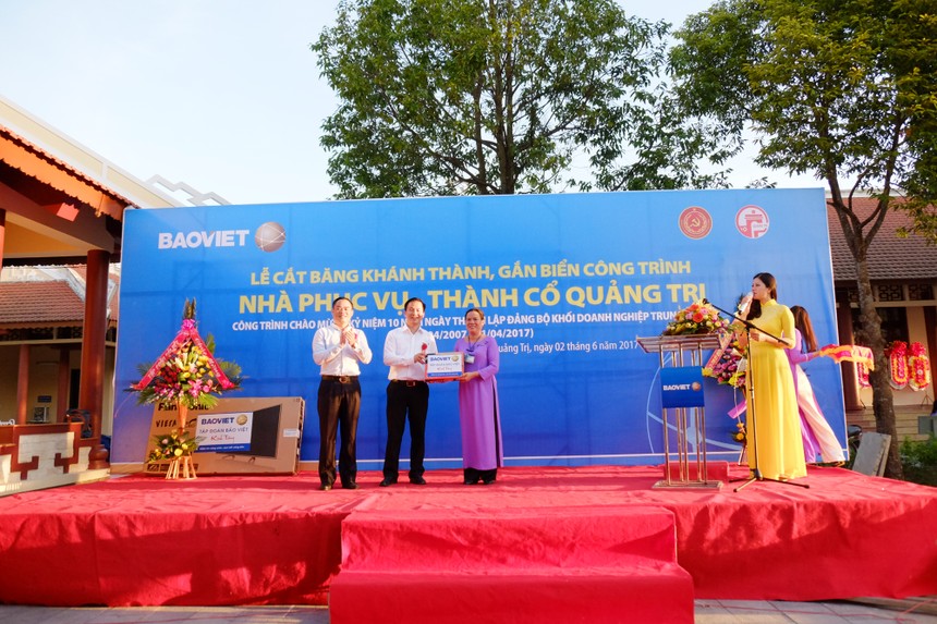 Bảo Việt Đóng góp công đức 3,7 tỷ đồng xây dựng công trình Nhà phục vụ - Thành cổ Quảng Trị 

