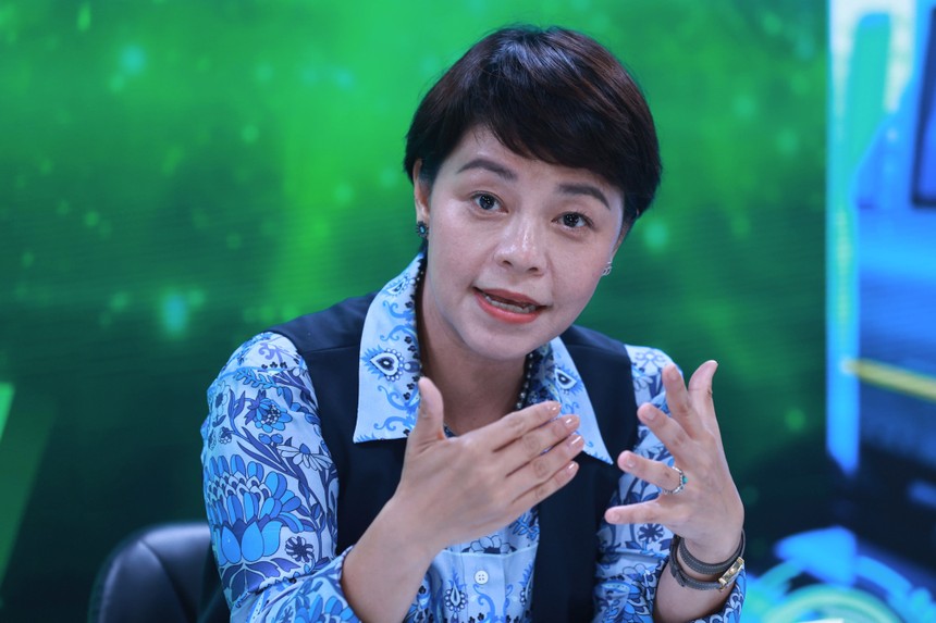 Bà Nguyễn Thị Thu Hiền, Tổng giám đốc Công ty 99Kl99 link đăng nhập TCBS trao đổi tại Tọa đàm của Báo Kl99ok phiên bản mới - Kl99ok phiên bản mới 99Kl99 link đăng nhập sáng 23/7 (Ảnh: Dũng Minh)