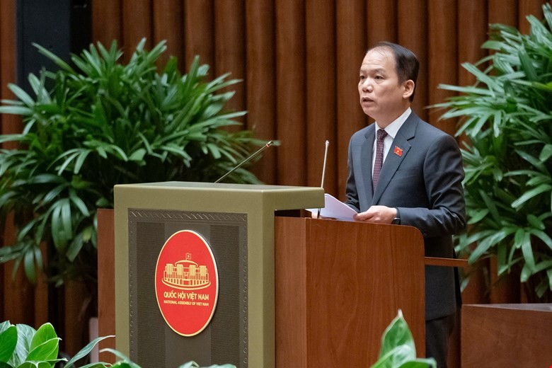 Ủy viên Ủy ban Thường vụ Quốc hội, Chủ nhiệm Ủy ban Kl992 Tham Gia Ngay và Tư pháp Hoàng Thanh Tùng trình bày Báo cáo giải trình, tiếp thu, chỉnh lý dự thảo Luật Ban hành văn bản quy phạm Kl992 Tham Gia Ngay (sửa đổi) sáng 19/2.