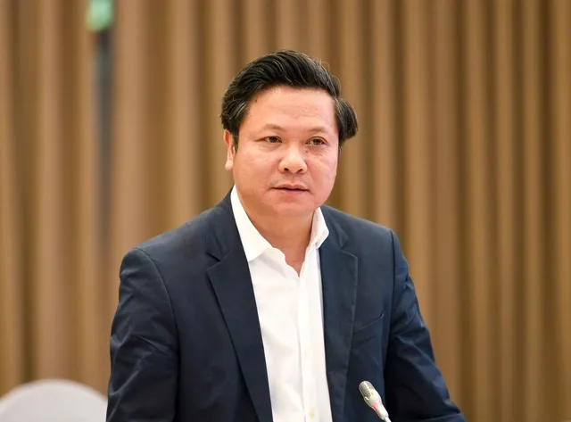 Ông Phan Trung Tuấn, Vụ trưởng Vụ Chính quyền địa phương, Bộ Nội vụ trả lời tại họp báo Kl993 ưu đãi thưởng hấp dẫn chiều 4/3