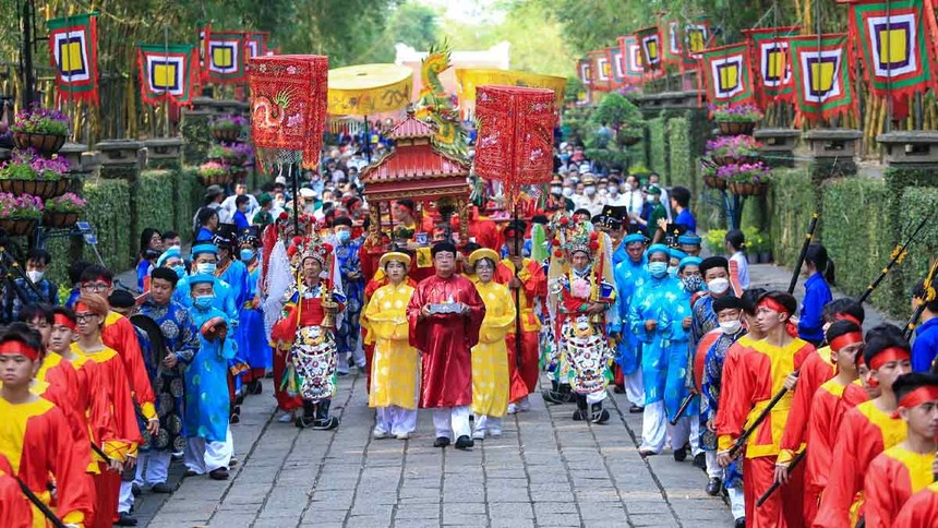 Người lao động sẽ được nghỉ làm hưởng nguyên lương trong Ngày Văn hoá Việt Nam 24/11 hàng năm (Ảnh minh hoạ)