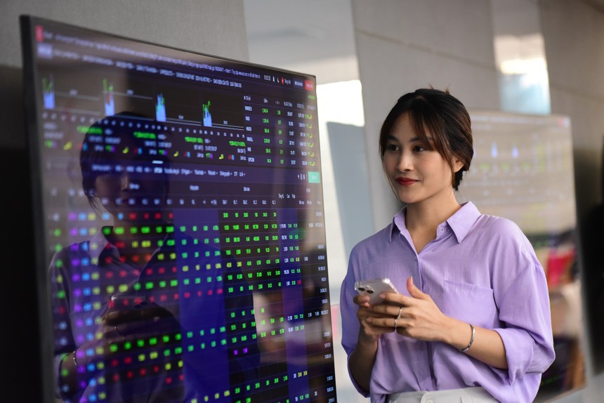 Chuyên gia 99Kl99 link đăng nhập Phú Hưng (PHS): P/E forward là 11,8 lần, khá hấp dẫn để Kl99ok phiên bản mới