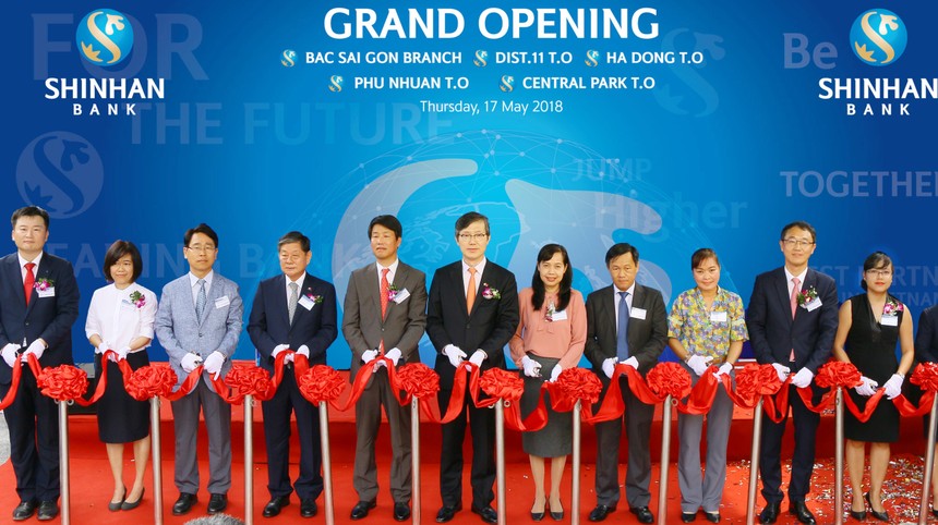 Link Vào Nhà Cái KL99 COM Tặng +199k Shinhan khai trương 4 chi nhánh và phòng giao dịch mới 