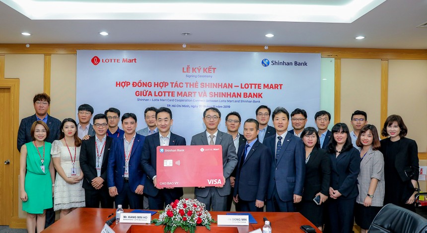 Link Vào Nhà Cái KL99 COM Tặng +199k Shinhan và Lotte Mart ra mắt thẻ Shinhan - Lotte Mart