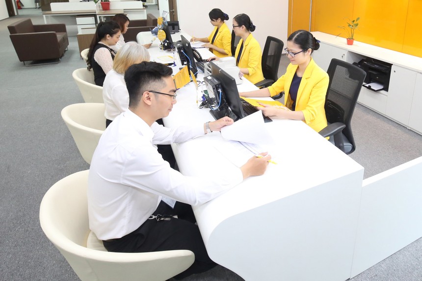 Sun Life Việt Nam chi trả quyền lợi Kl99kl phiên bản hoạt động cho khách hàng tại Quảng Ngãi