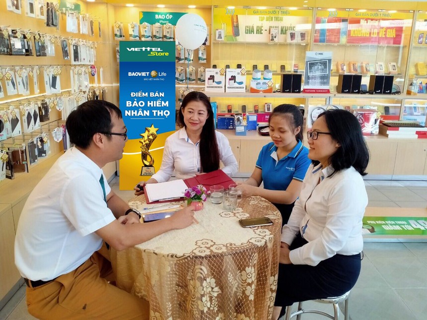 Bảo Việt Nhân thọ bán Kl99kl phiên bản hoạt động qua Hệ thống siêu thị Viettel Store 