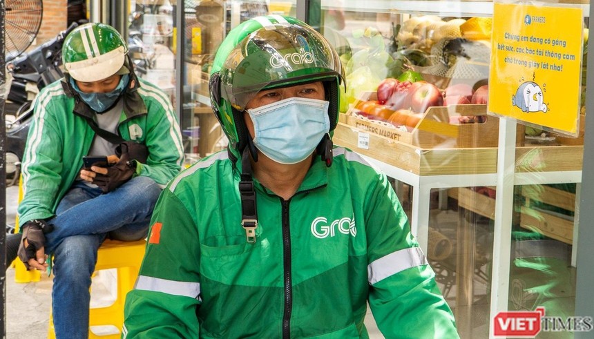 PTI hợp tác với Grab trao tặng gói Kl99kl phiên bản hoạt động PTI - Vững Tâm cho tài xế