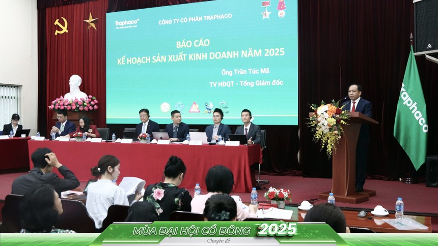 Ông Trần Túc Mã, thành viên HĐQT, Tổng giám đốc Traphaco trình bày kế hoạch Kl994 nhà cái bóng đá world cup - Kl992 VIP Trang Chủ 2026 năm 2025 tại đại hội Trang Chủ KL99Com Số 1 Link Đăng Ký KL999 năm nay