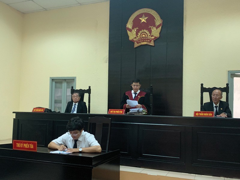 Phiên tòa ngày 30/9/2020 đã tuyên, hai cá nhân của Tổ Quản lý trật tự đô thị phường Bến Nghé lập biên bản vi phạm là trái quy định Kl992 Tham Gia Ngay.