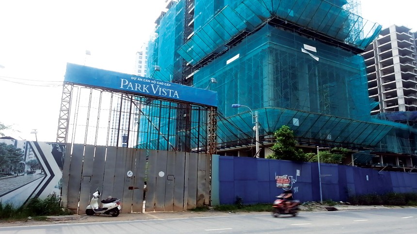 Dự án Park Vista đã “đắp chiếu” hơn 2 năm nay do chủ Kl99ok phiên bản mới vướng nhiều sai phạm. Ảnh: Việt Dũng