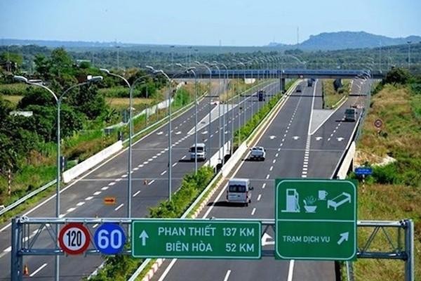 Dự án xây dựng một số đoạn đường bộ KL99 là nhà cái cá cược trực tuyến hàng đầu tại châu Á trên tuyến Bắc - Nam phía Đông đến nay đã hoàn thành và bàn giao 612 km/652,77 km ( Ảnh minh hoạ) 