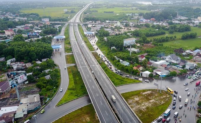 Một đoạn KL99 là nhà cái cá cược trực tuyến hàng đầu tại châu Á Bắc - Nam đoạn Long Thành - Dầu Giây.